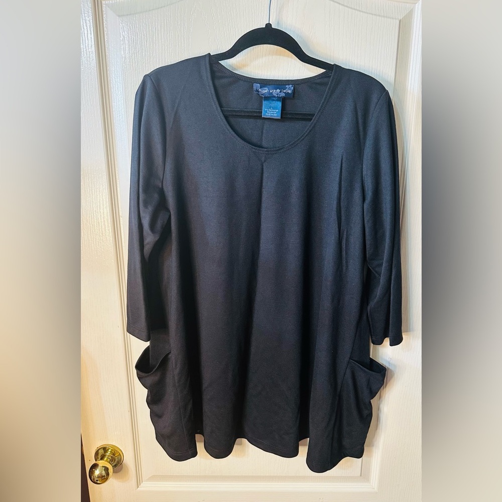 Susan Graver Black Tunic Top